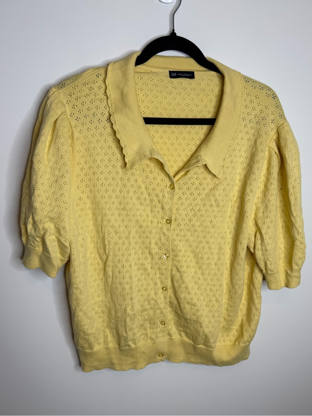 GAP Yellow Eyelet Knit Cardigan size xl tall